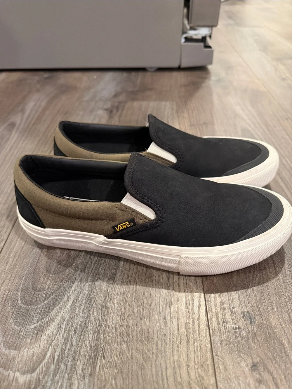 VANS Slip-On Pro, Mens Size 6.5 / Womens 8, Surplus Black Military
